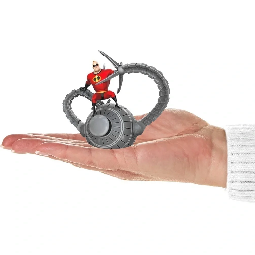 Mr Incredible Battling The Omnidroid‎ Hallmark Keepsake Christmas Tree Ornament - Picture 4 of 6
